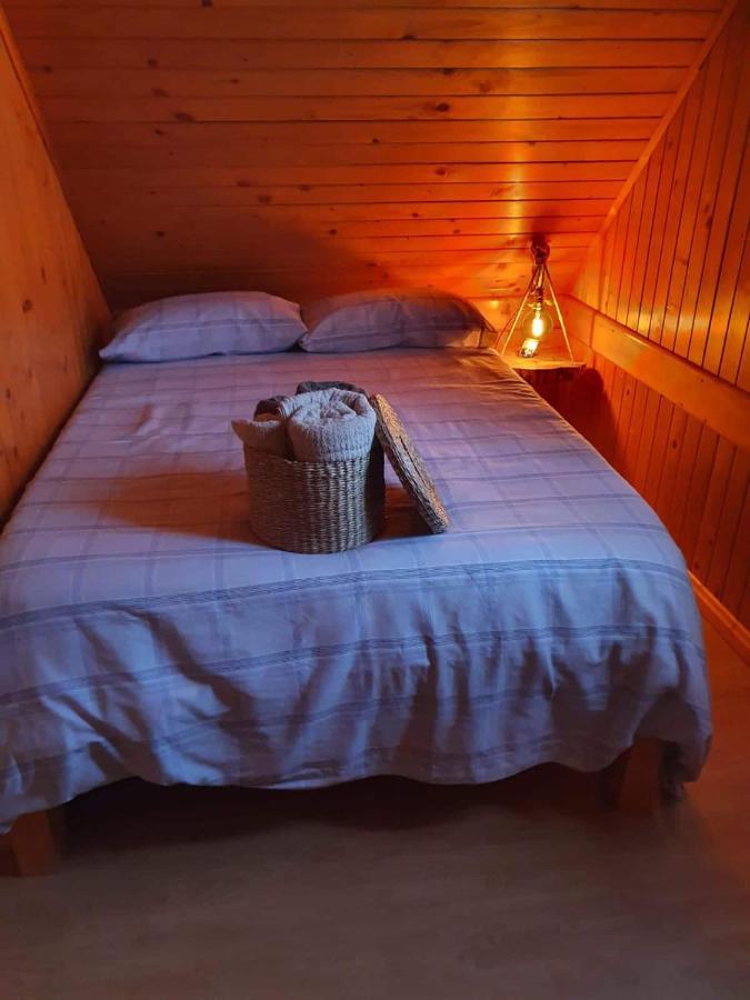 Cabana De Madera Especial Y Acogedora Cardenete 外观 照片