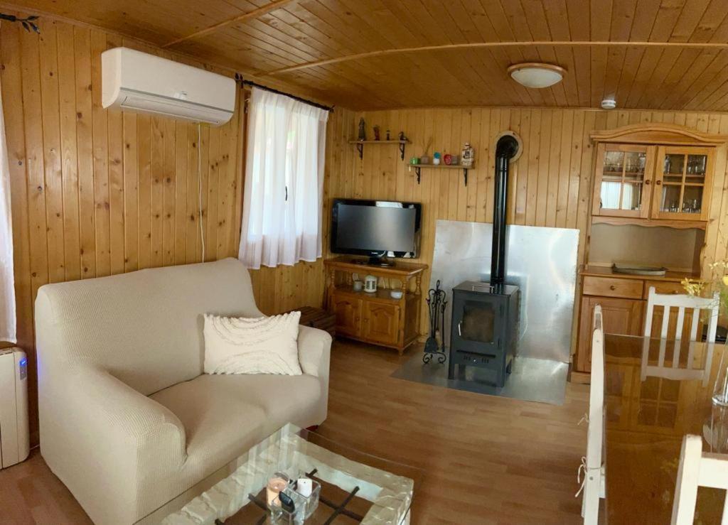 Cabana De Madera Especial Y Acogedora Cardenete 外观 照片