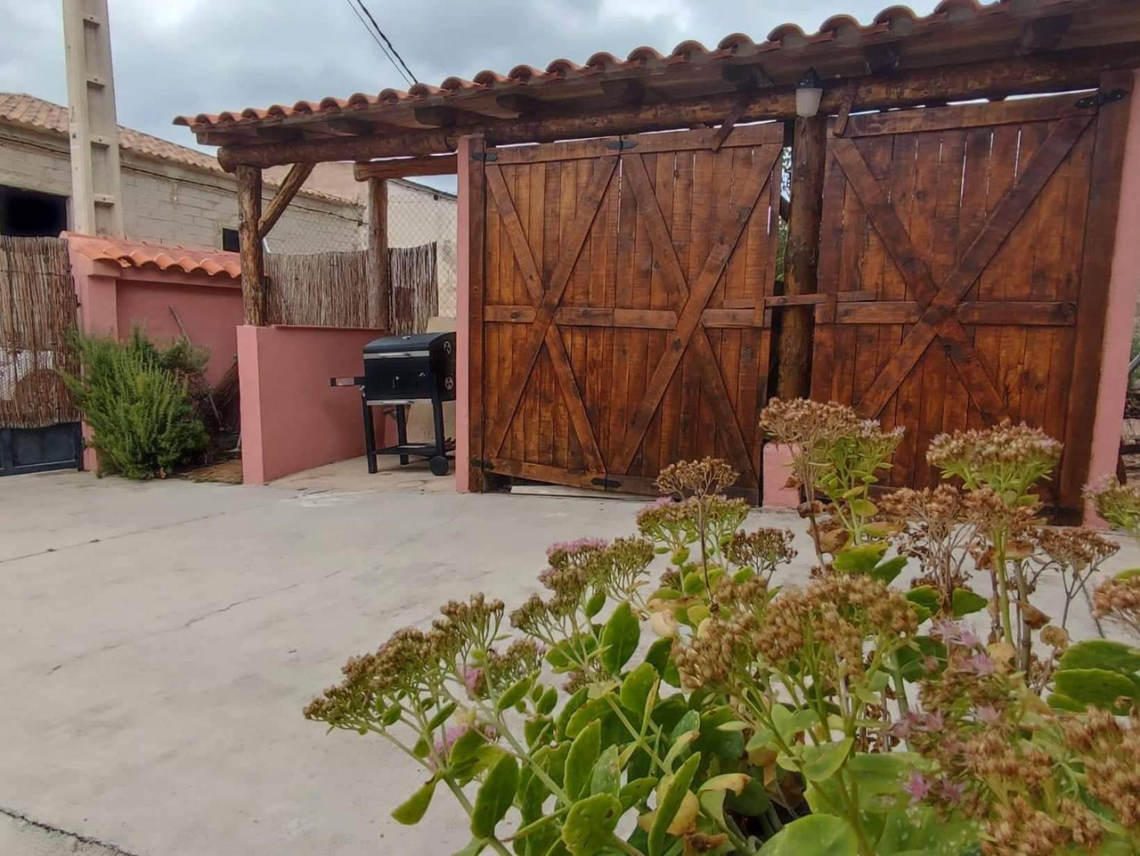 Cabana De Madera Especial Y Acogedora Cardenete 客房 照片